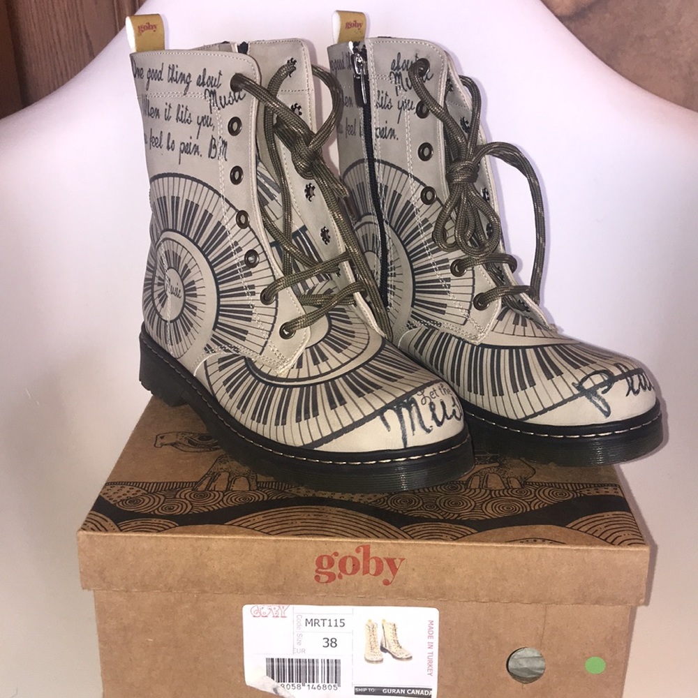 GOBY Women's Shoes Pattern Combat Boot'' - Picture 2 of 6